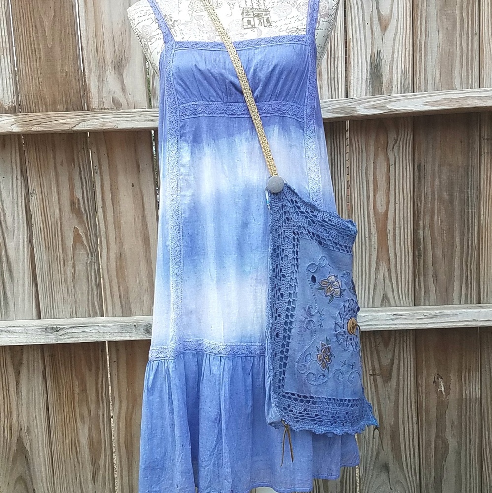BOHO STYLE DRESS & MATCHING BAG. - Picture 2 of 6